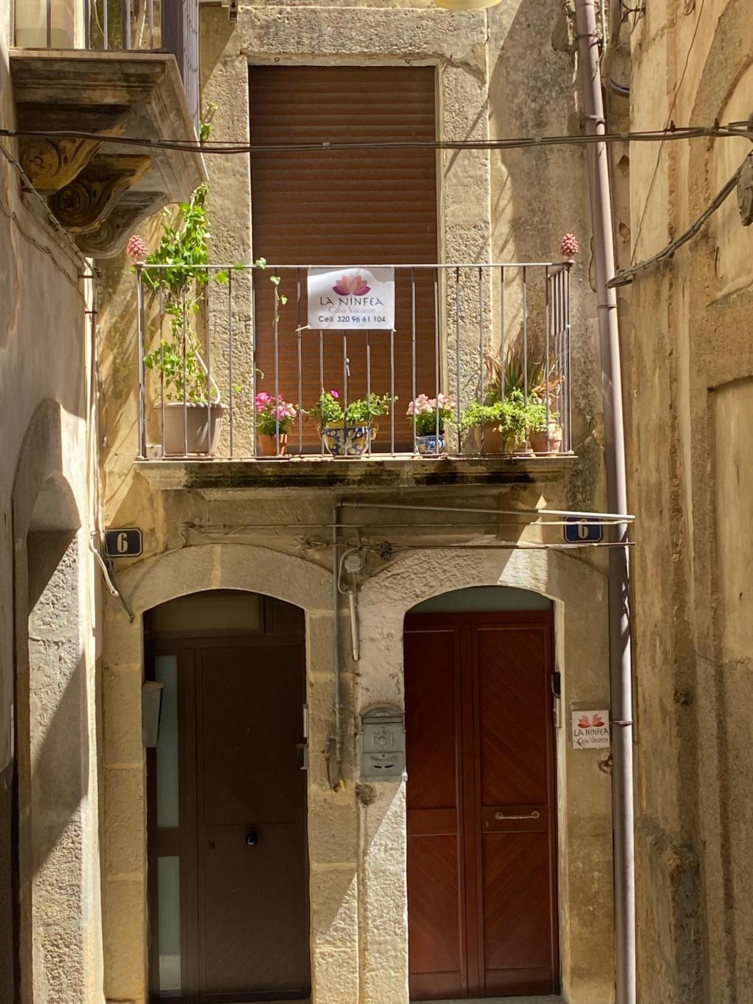B&B Con Cucina La Ninfea Caltagirone Exterior photo